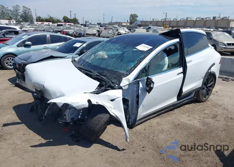 2020 Tesla Model X Long Range Dual Motor All-Wheel Drive/Long Range Plus Dual Motor All-Wheel Drive из США, поврежденный, VIN 5YJXCBE26LF300188